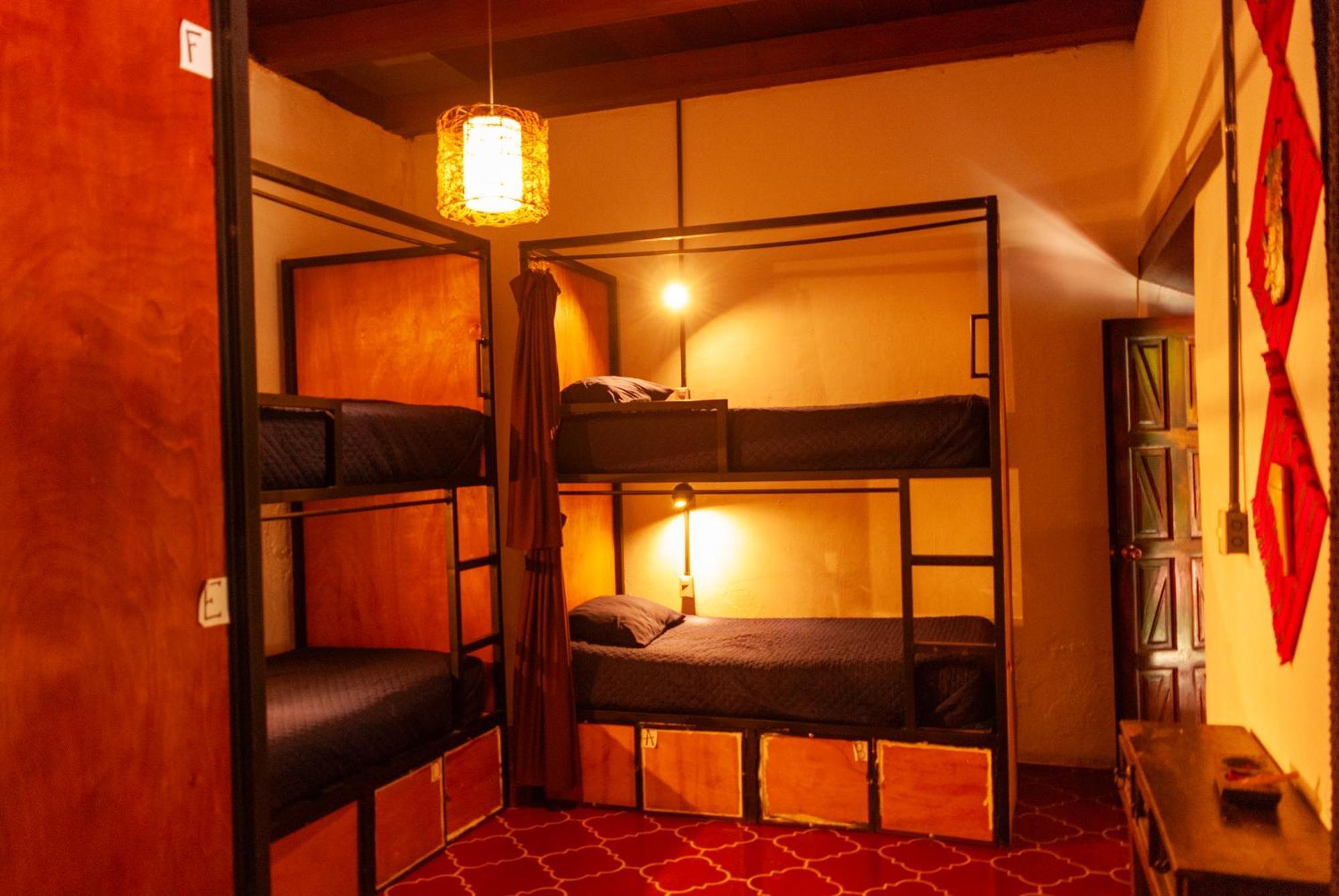 Tzunun Hostel Антигуа-Гватемала Экстерьер фото